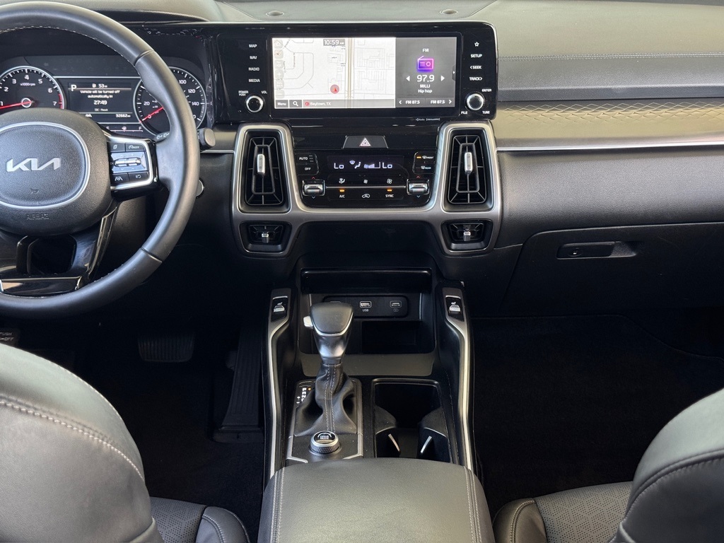 2022 Kia Sorento S - 3