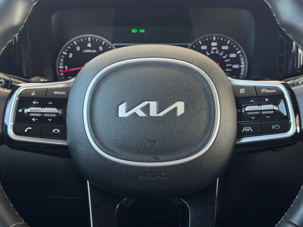 2022 Kia Sorento S - 6