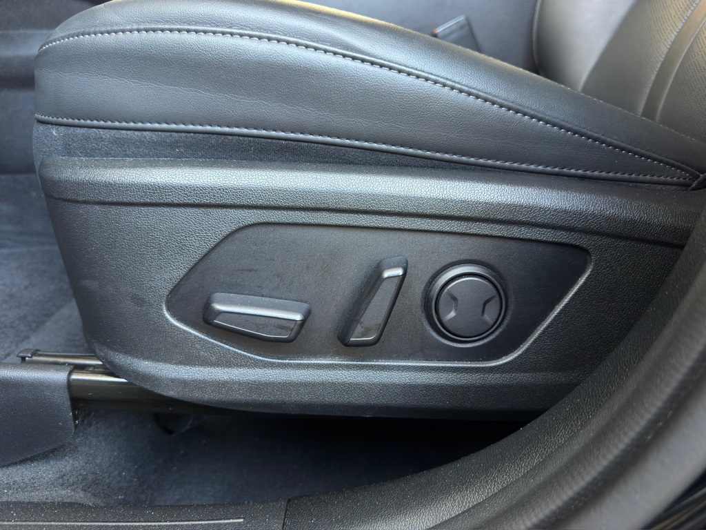 2022 Kia Sorento S - 7