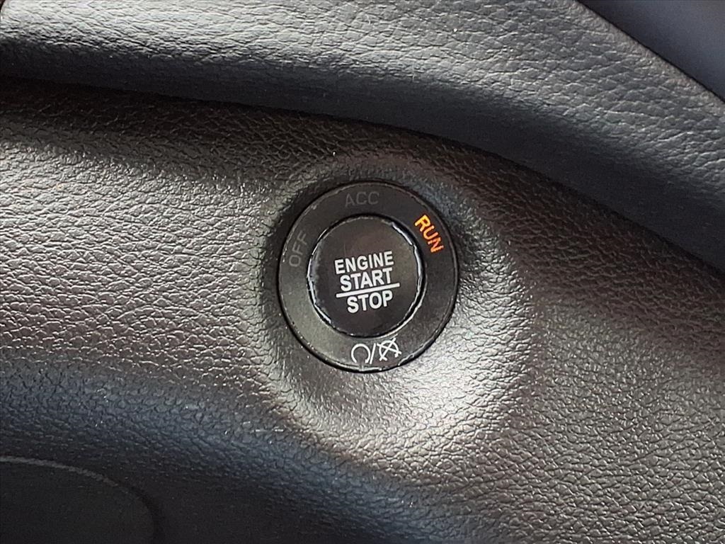 2019 Jeep Cherokee Altitude Gray at Bayshore Chrysler Jeep Dodge Ram