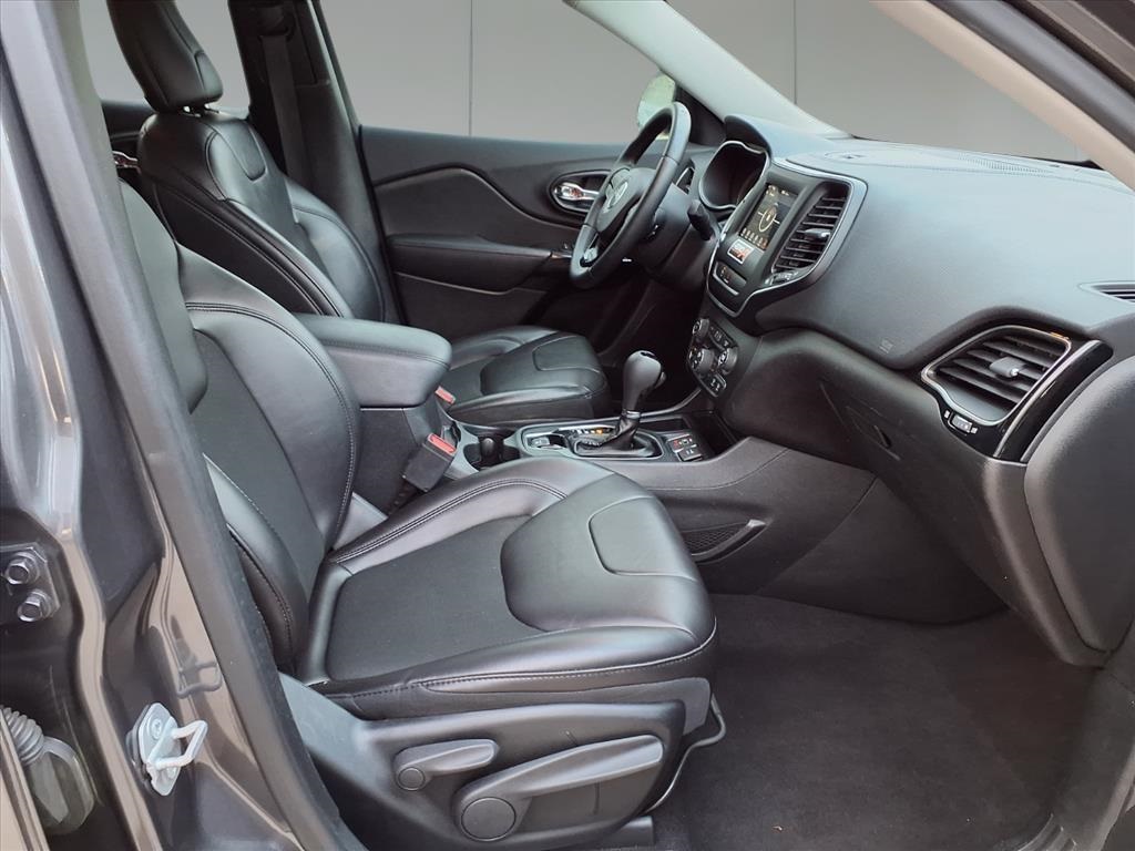 2019 Jeep Cherokee Altitude Gray at Bayshore Chrysler Jeep Dodge Ram