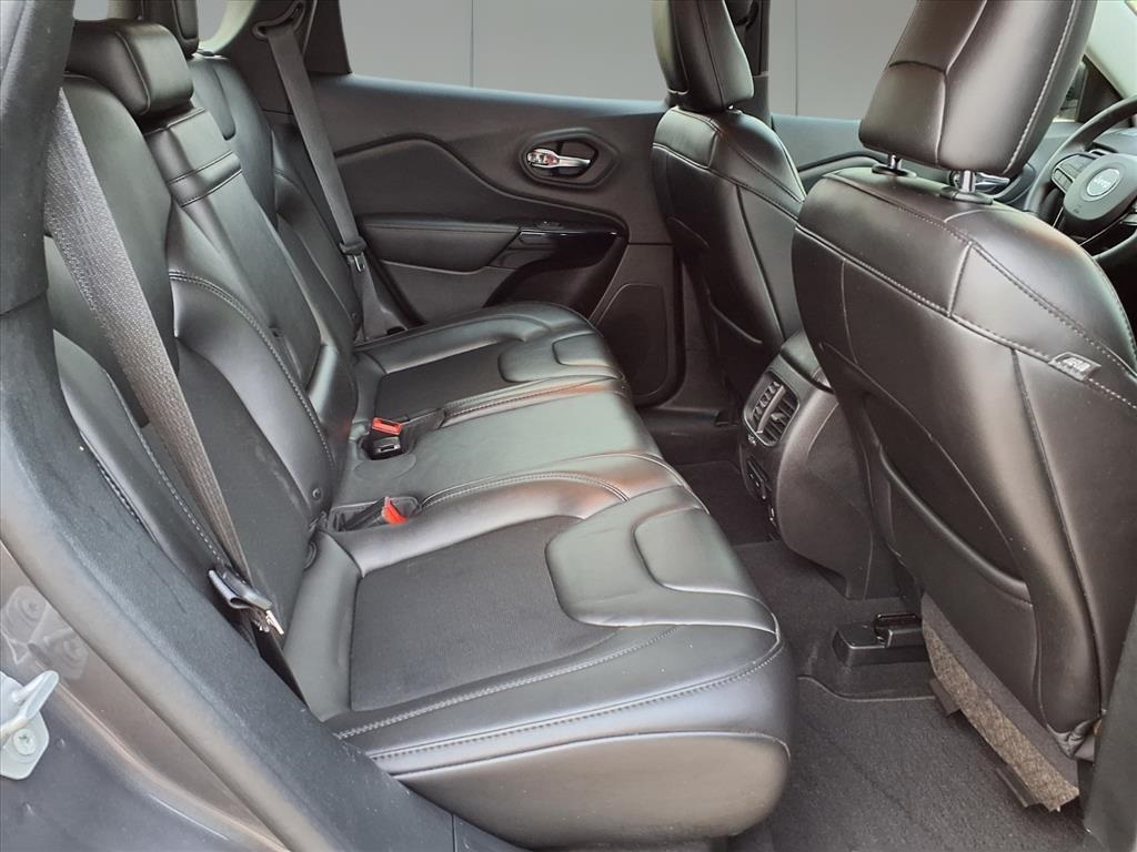 2019 Jeep Cherokee Altitude Gray at Bayshore Chrysler Jeep Dodge Ram