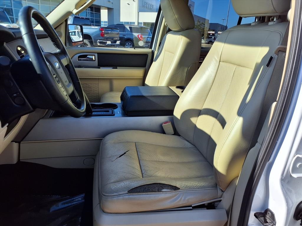 2017 Ford Expedition EL XLT White at Emmons Autoplex