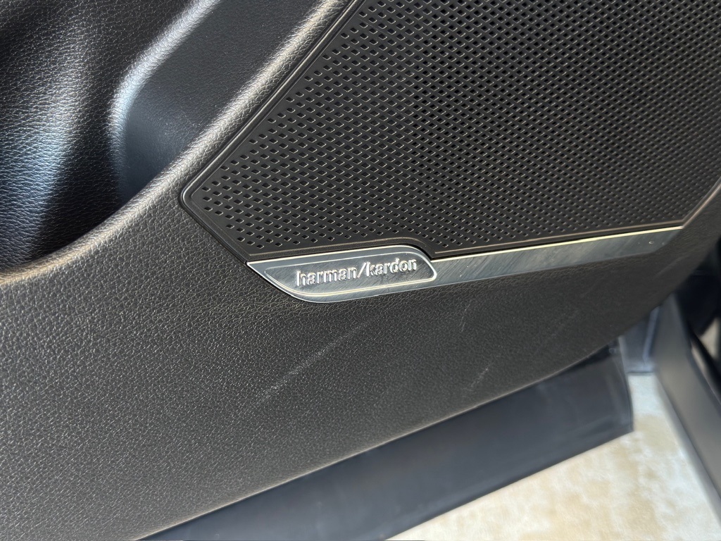 2025 Kia Sportage SX-Prestige - 9