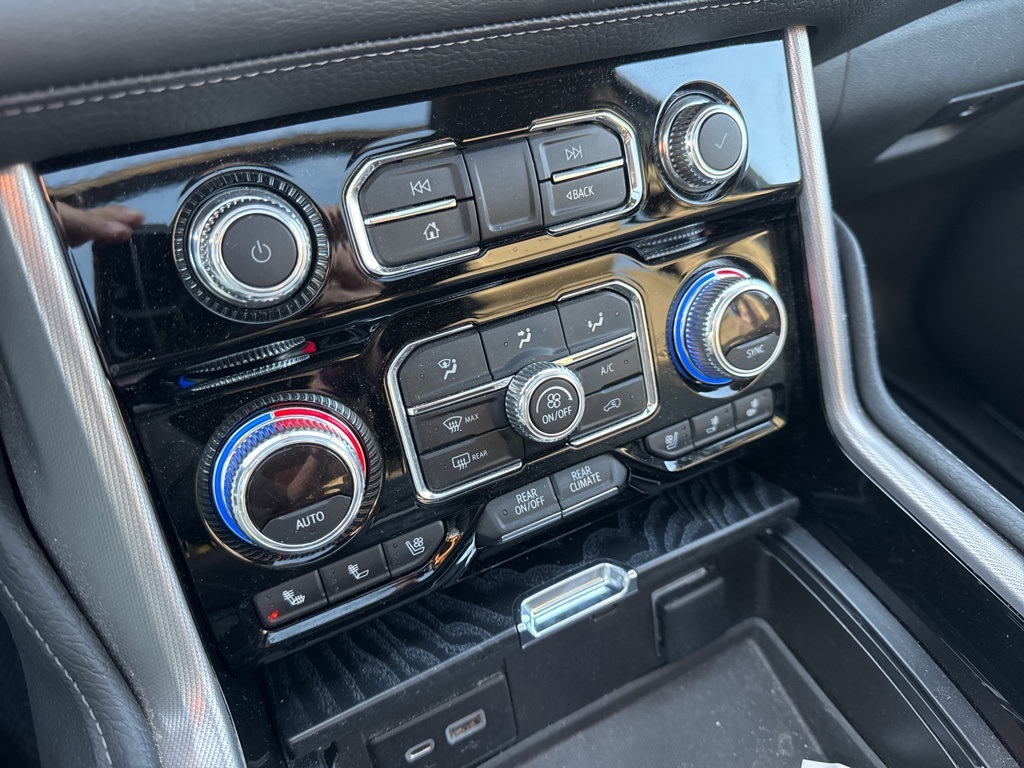 2022 GMC Yukon XL