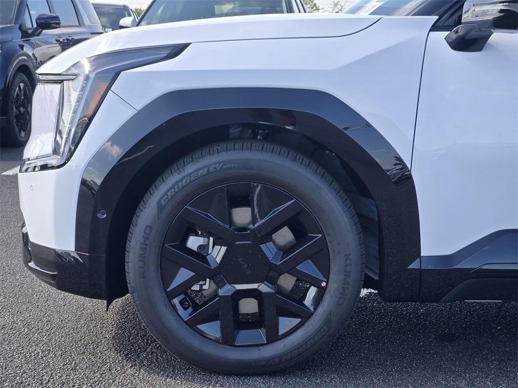 2026 Kia EV9 Land White at Shottenkirk Kia Fort Bend