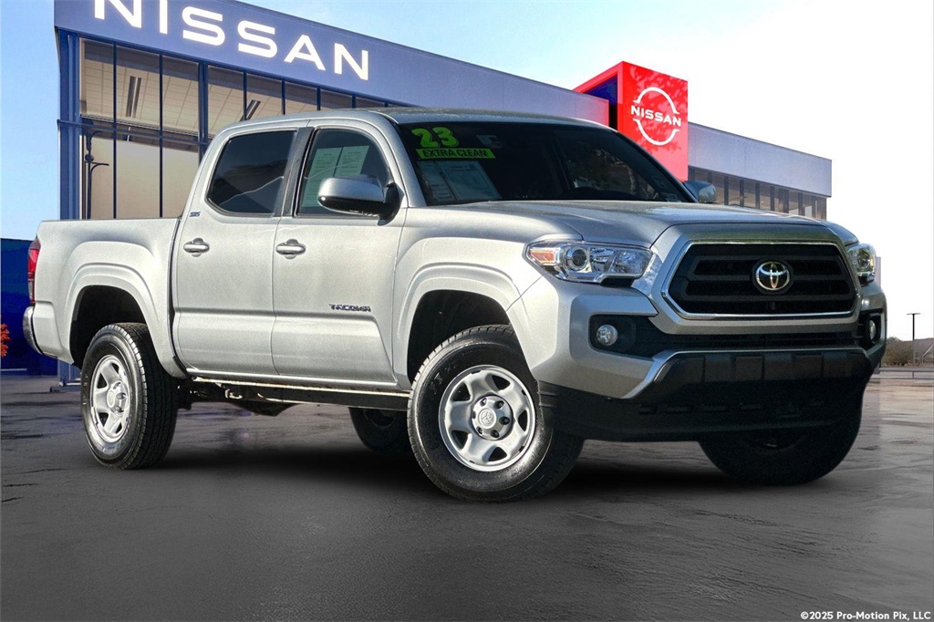 2023 Toyota Tacoma SR's photo