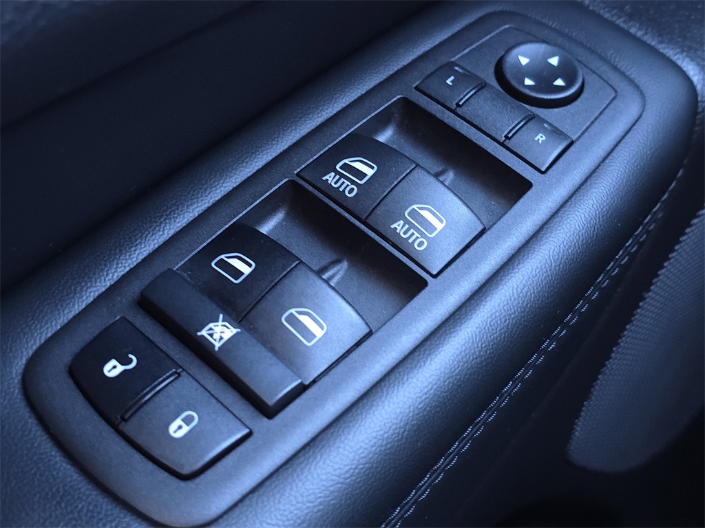 2022 Jeep Grand Cherokee WK Limited Black at Bayway Cadillac of The Woodlands