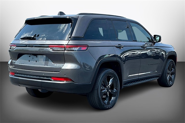 Used 2022 Jeep Grand Cherokee For Sale in Gloucester, MA
