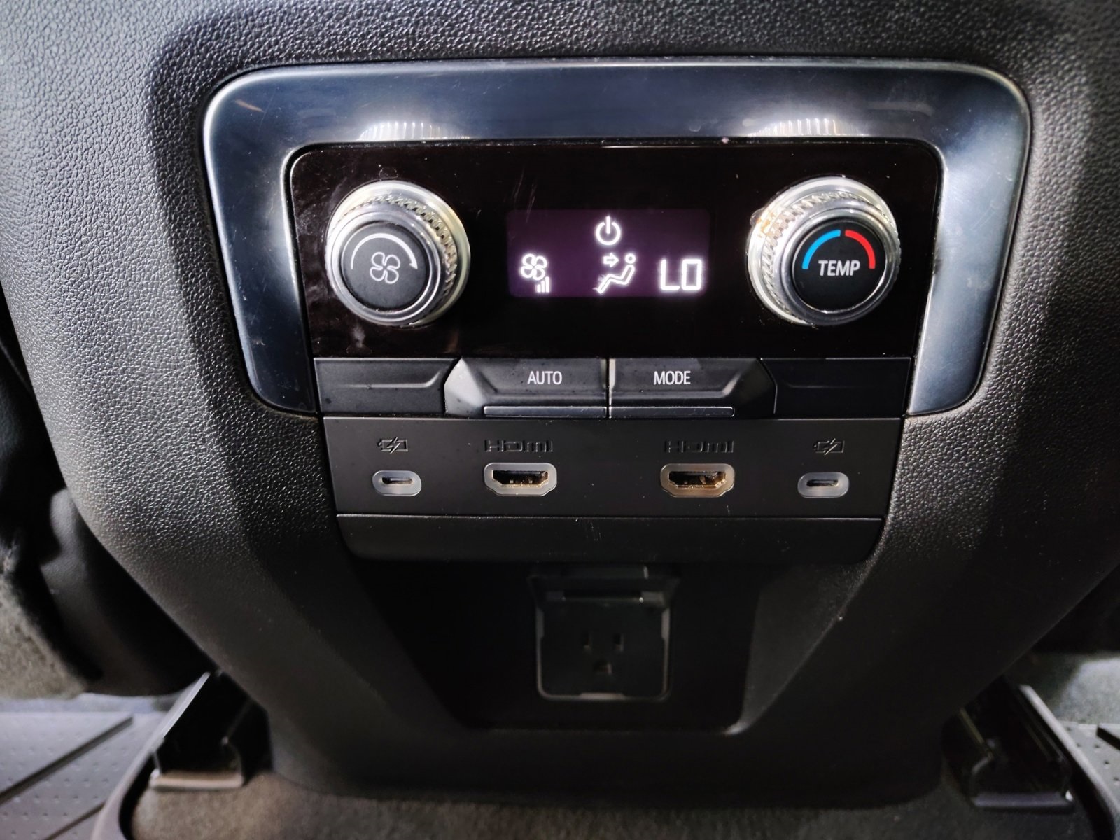 Used Car 2023 Gmc Yukon  Slt For Sale Under $50,000 In San Antonio, Texas