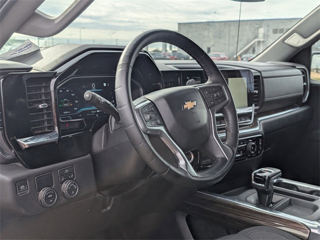 2023 Chevrolet Silverado 1500 LT - 10