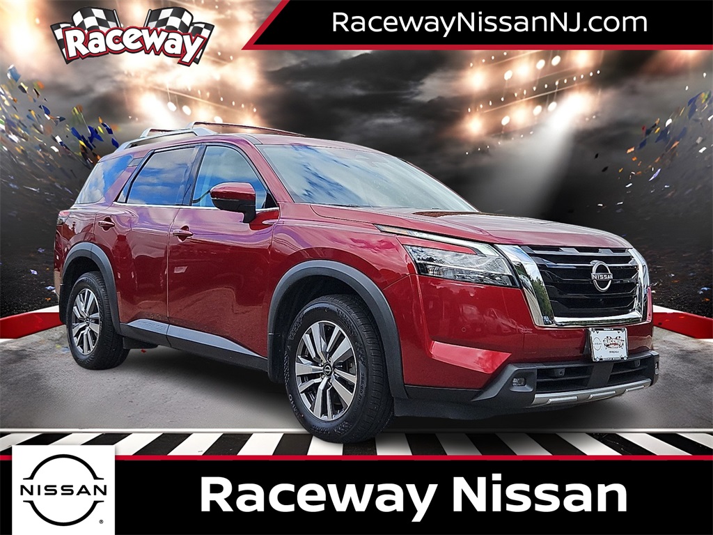2022 Nissan Pathfinder SL 4WD