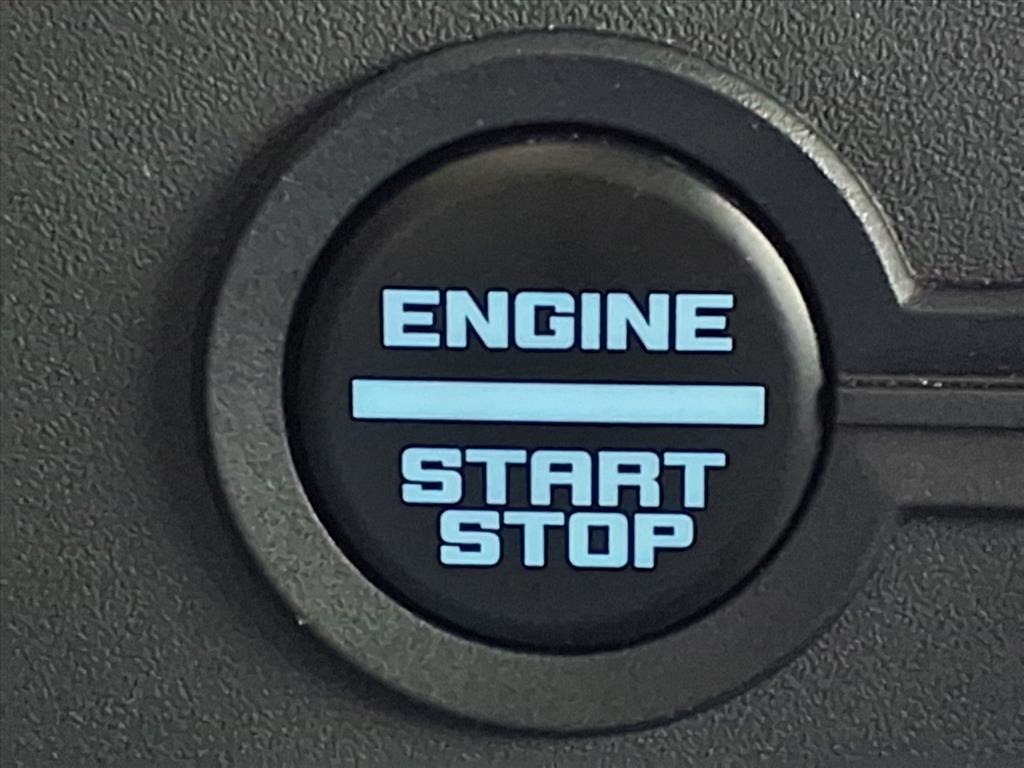 2025 Ford Bronco Base - 8