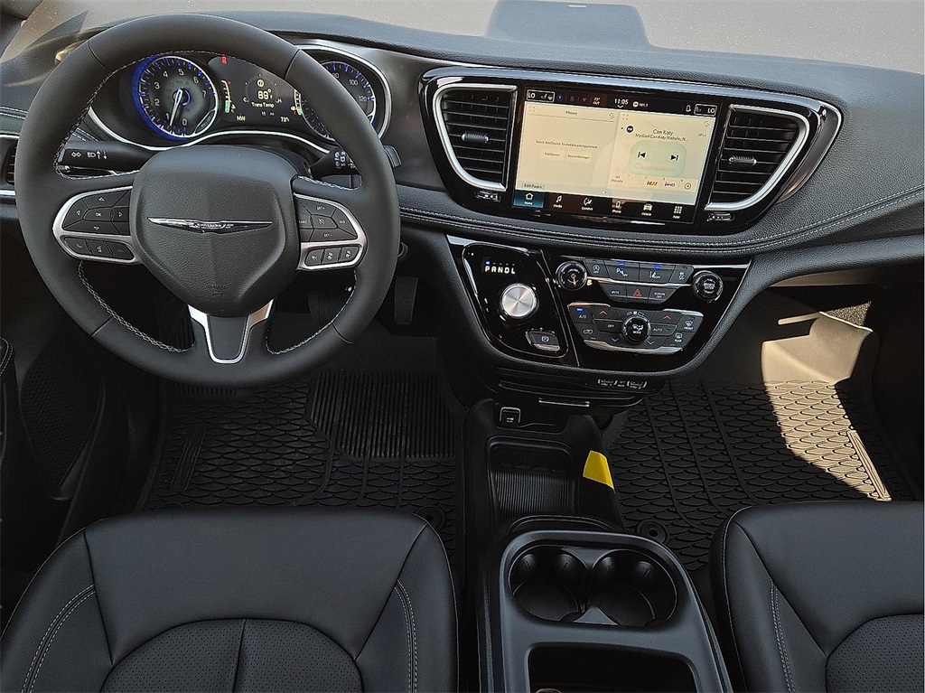 New 2025 Chrysler Pacifica For Sale in Farmington, AR