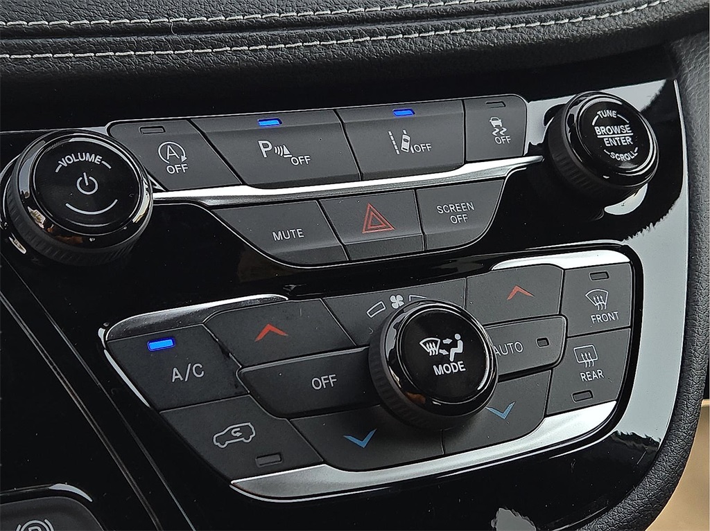 New 2025 Chrysler Pacifica For Sale in Farmington, AR