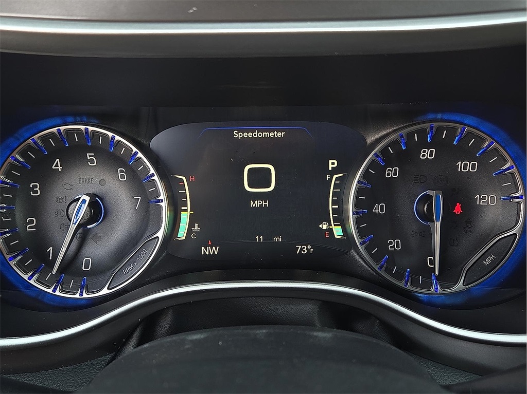 New 2025 Chrysler Pacifica For Sale in Farmington, AR