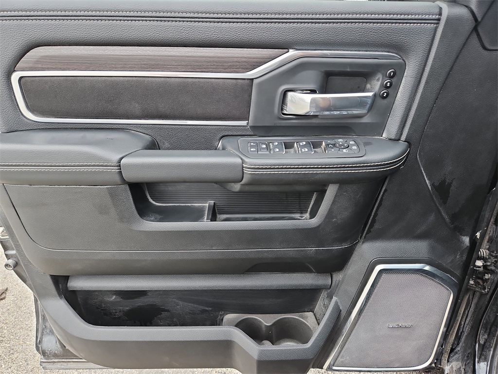 2025 Ram 2500 Laramie - 8