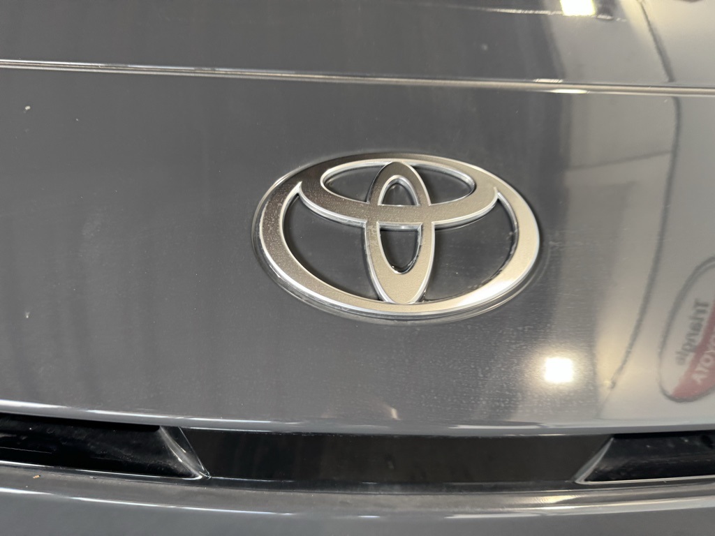 Thumbnail: 2025 Toyota Camry - 13