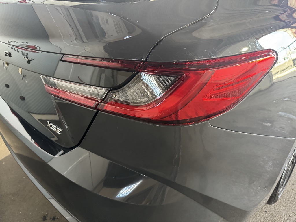 Thumbnail: 2025 Toyota Camry - 16