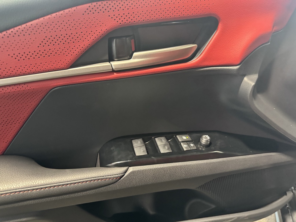 Thumbnail: 2025 Toyota Camry - 30