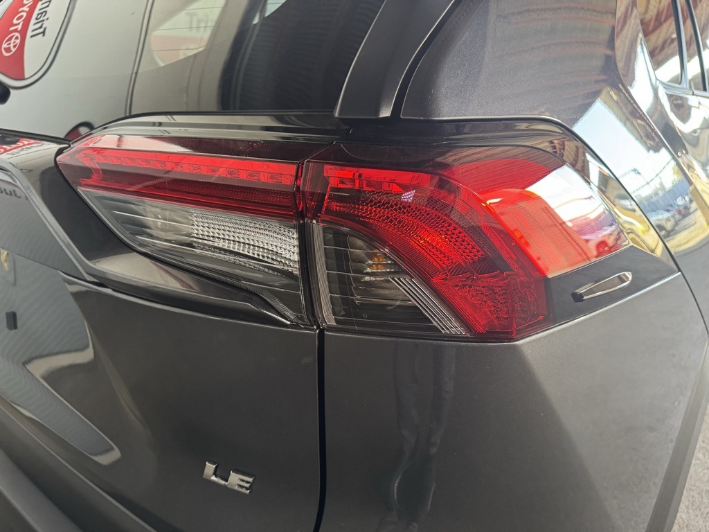 Thumbnail: 2025 Toyota RAV4 - 15