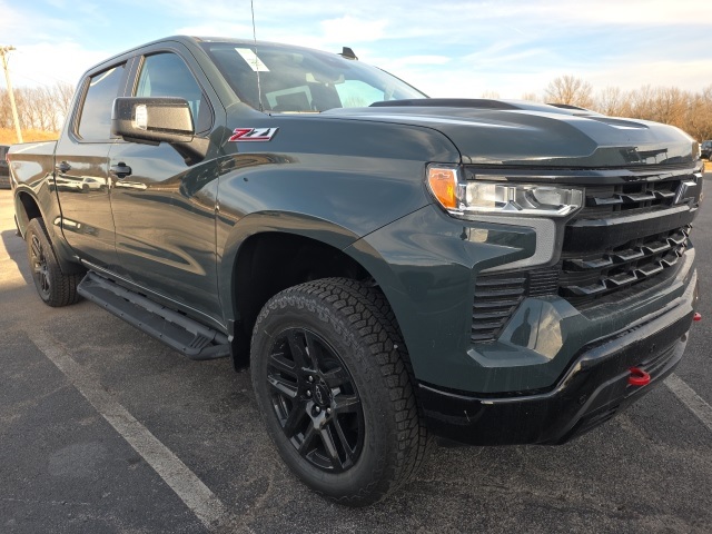 2026 Chevrolet Silverado 1500 LT Trail Boss Crew Cab 4WD