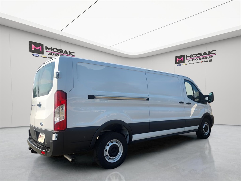 2025 Ford Transit-250