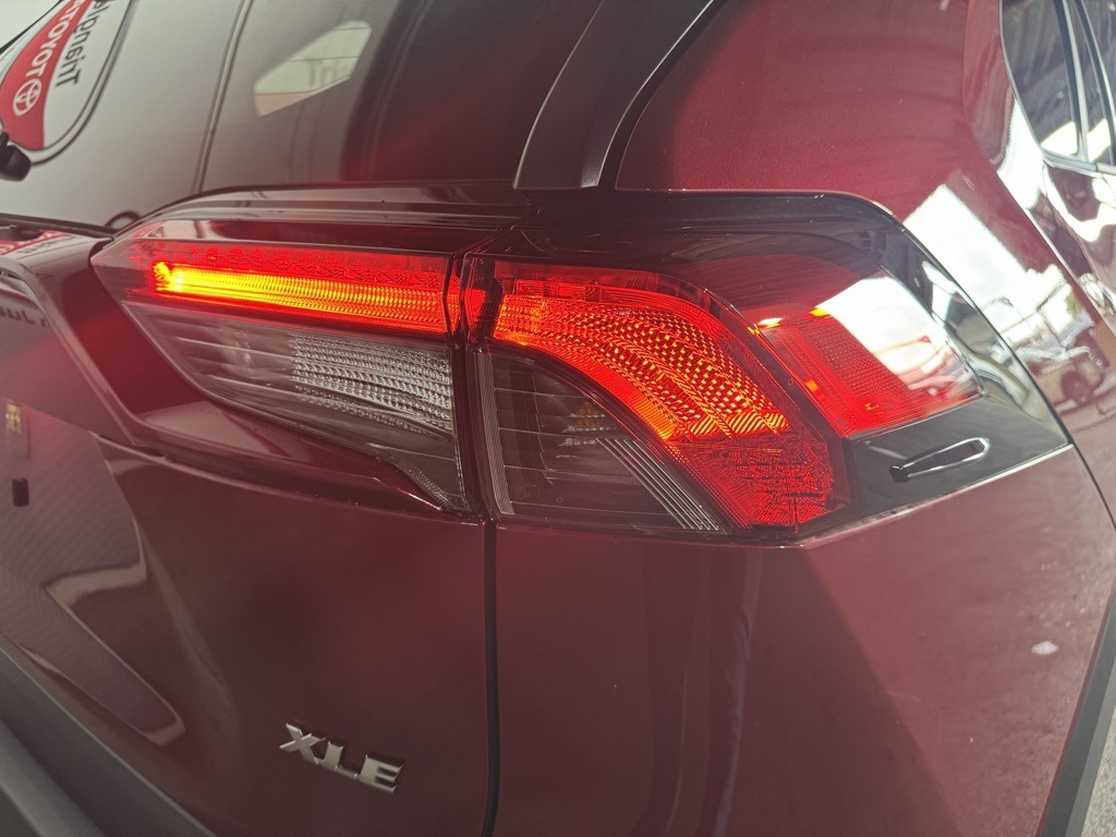 Thumbnail: 2025 Toyota RAV4 - 18