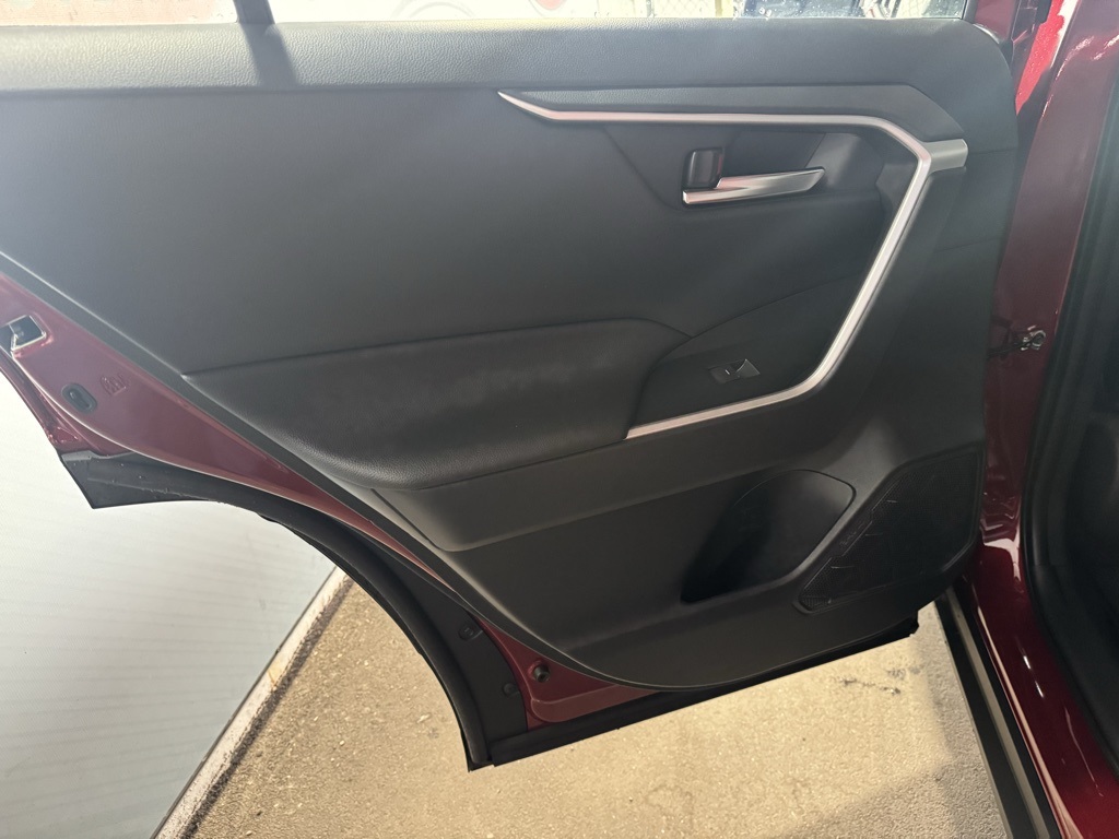 Thumbnail: 2025 Toyota RAV4 - 27