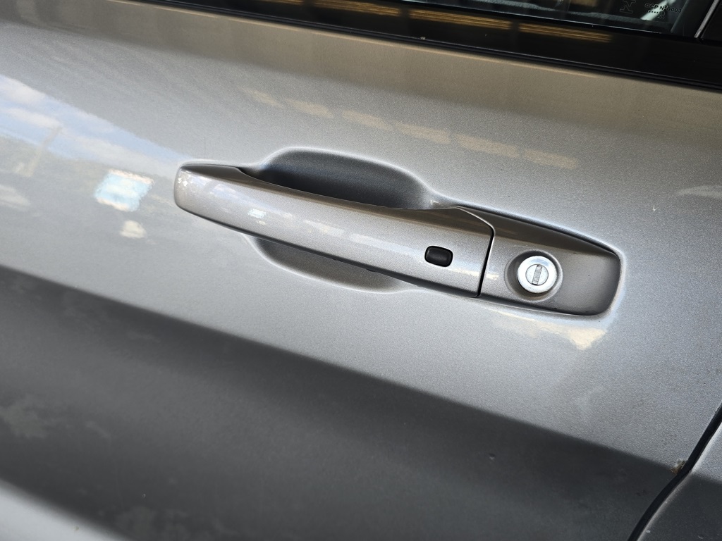 Thumbnail: 2019 Jeep Grand Cherokee - 15