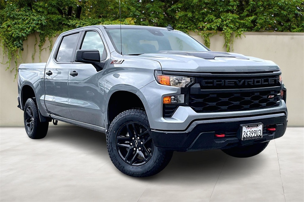 2023 Chevrolet Silverado 1500 Custom Trail Boss Crew Cab 4WD