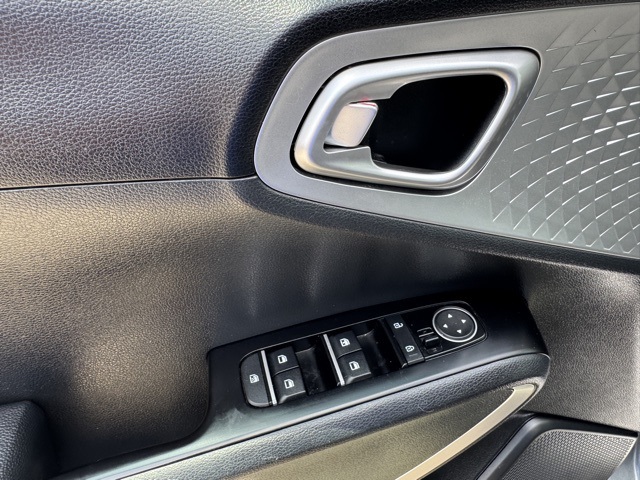 2023 Kia Soul LX photo 44