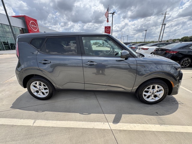 2023 Kia Soul LX photo 32