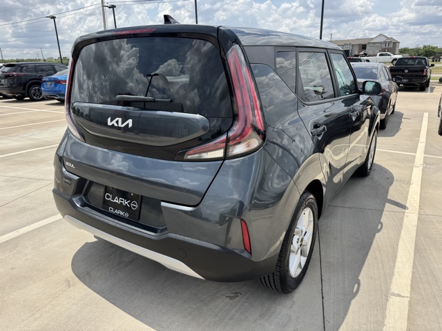2023 Kia Soul LX photo 33