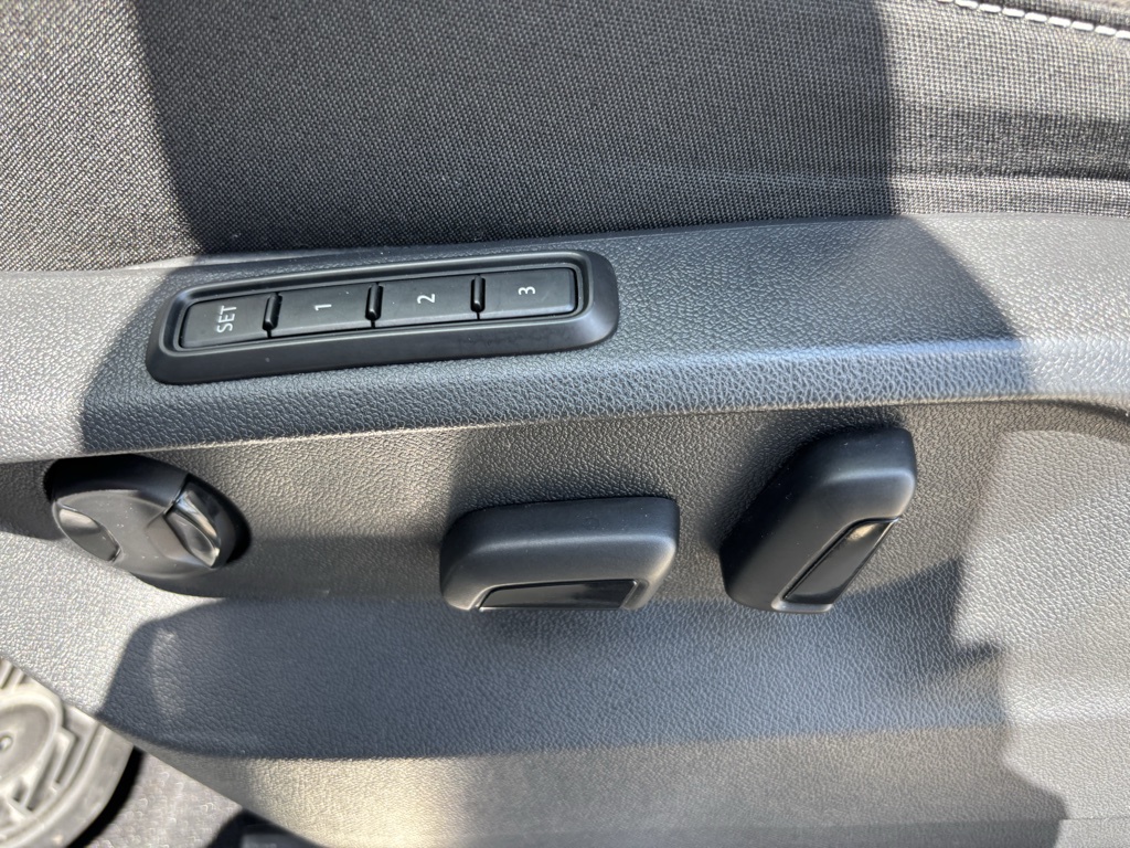 Used Car 2021 Volkswagen Atlas  Sel Premium For Sale Under $30,000 In Austin, Texas