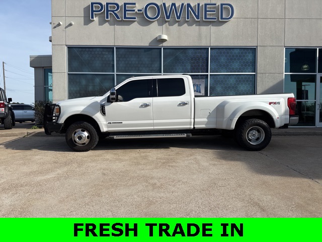 2022 Ford F-350 Super Duty Lariat Crew Cab LB DRW 4WD
