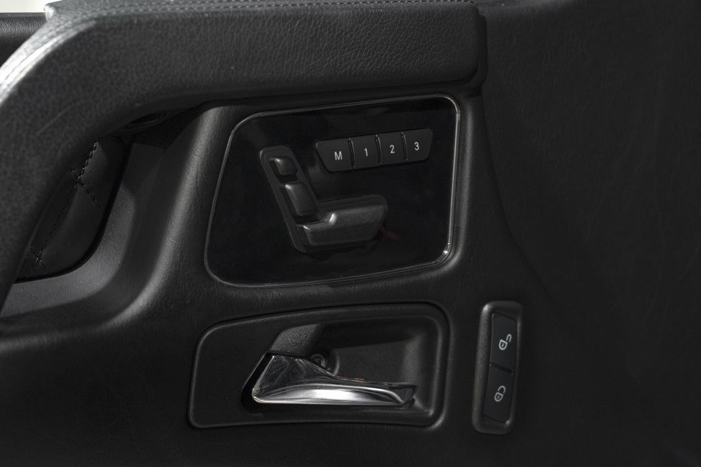 2016 Mercedes-Benz G-Class Base - Photo 16