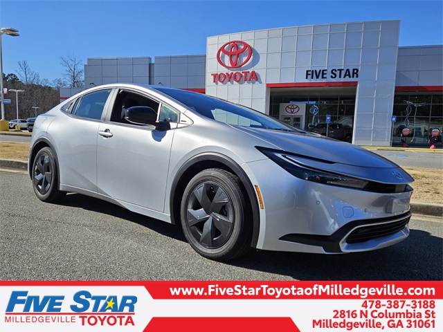 2025 Toyota Prius Plug-In Hybrid SE FWD