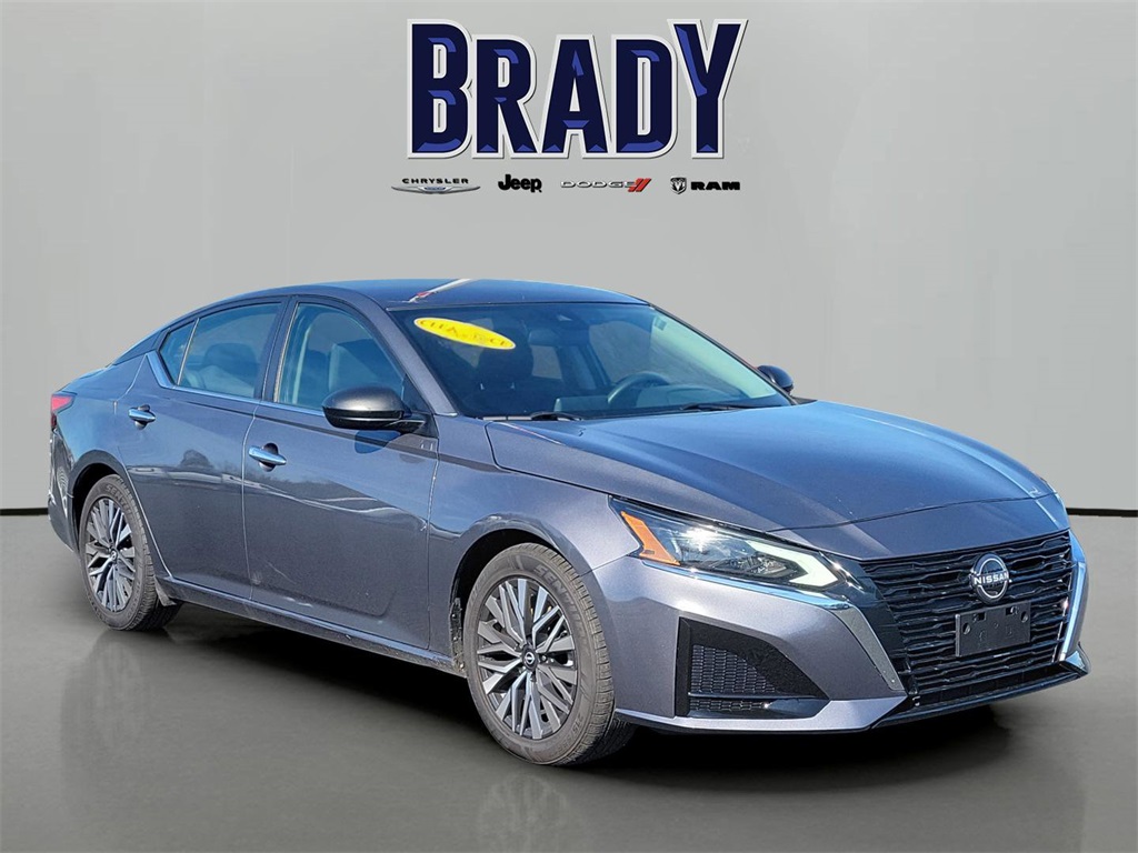 2024 Nissan Altima 2.5 SV FWD