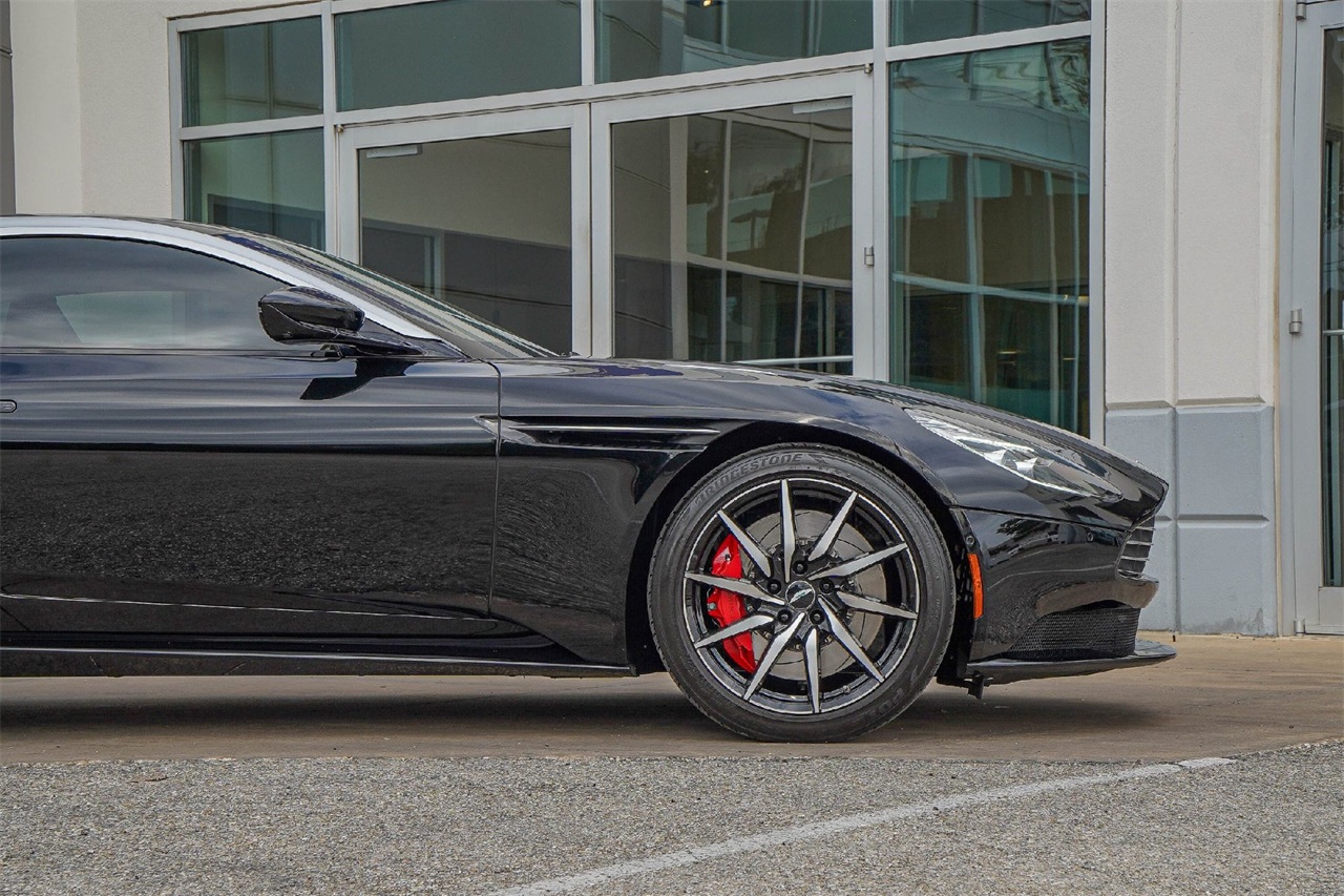 Used Car 2018 Aston Martin Db11  Base For Sale Under $130,000 In Austin, Texas