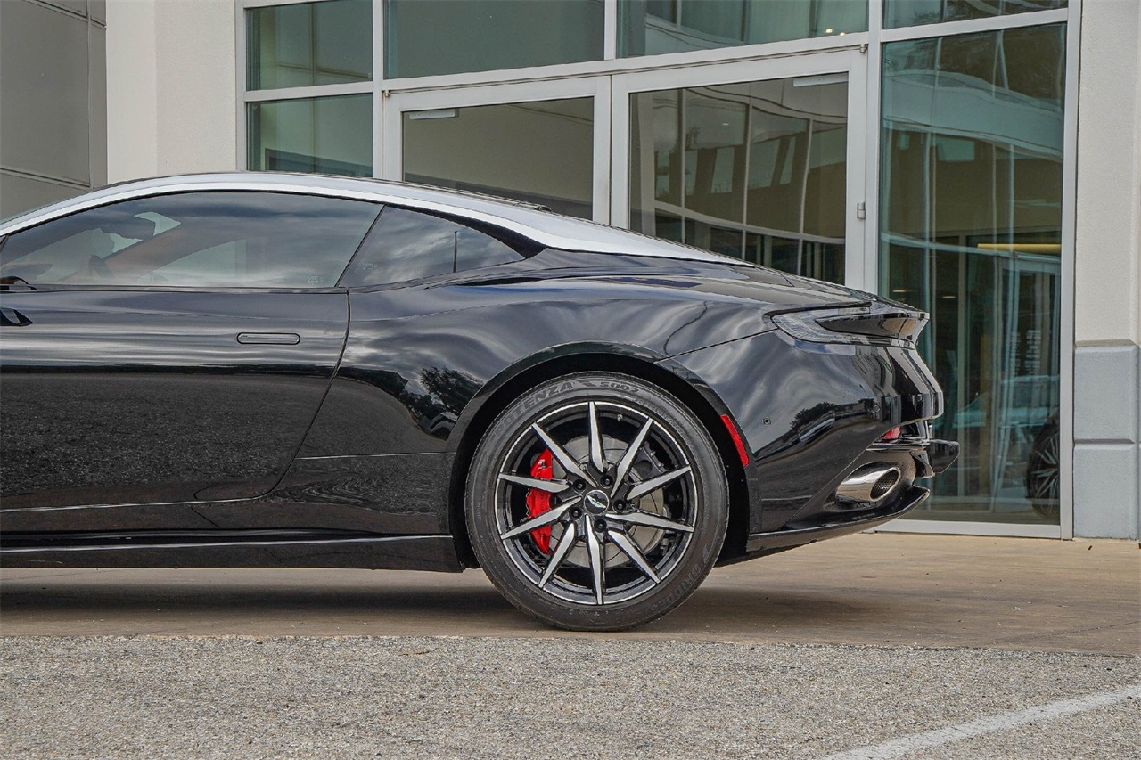 Used Car 2018 Aston Martin Db11  Base For Sale Under $130,000 In Austin, Texas