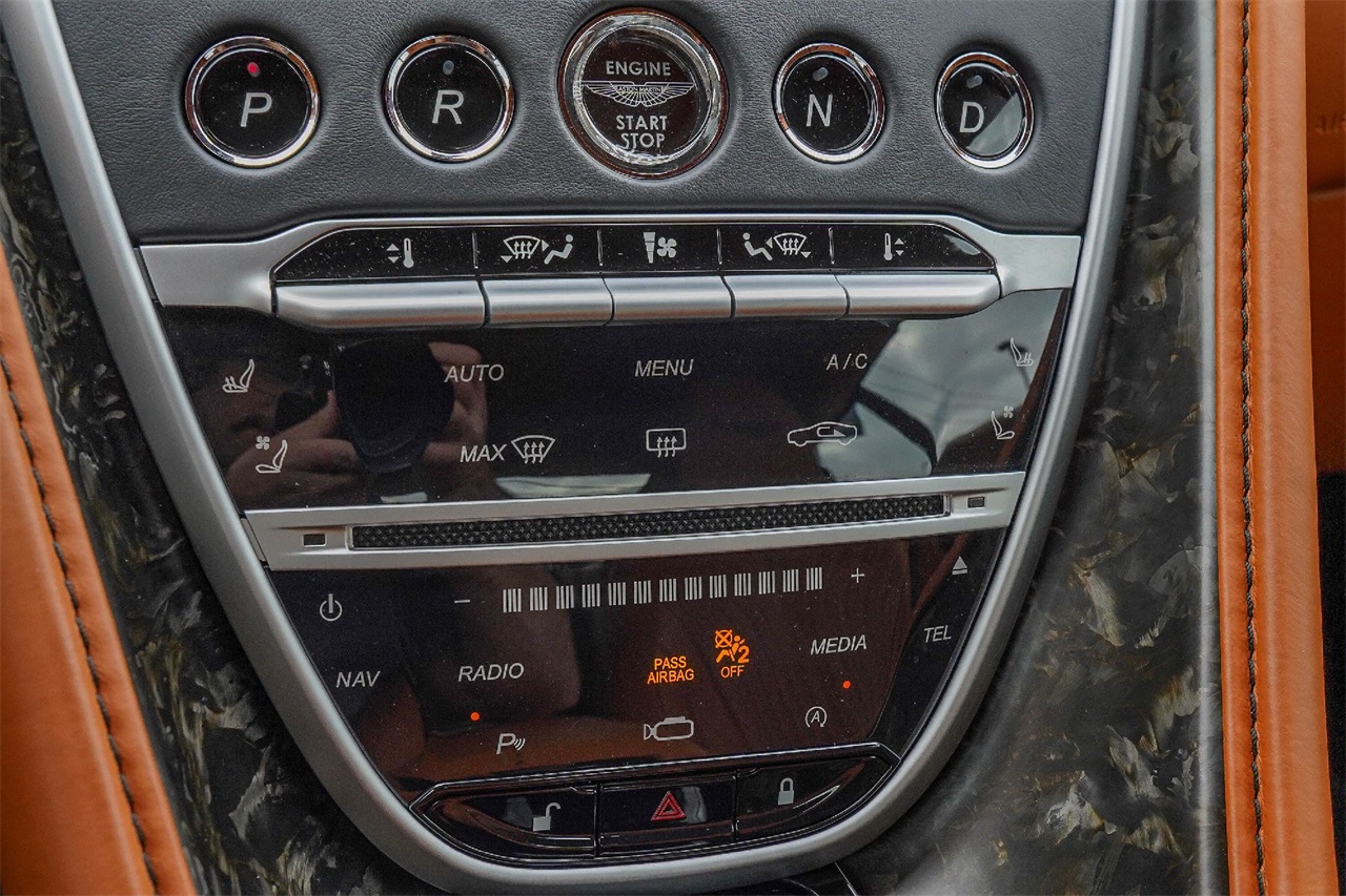 Used Car 2018 Aston Martin Db11  Base For Sale Under $130,000 In Austin, Texas