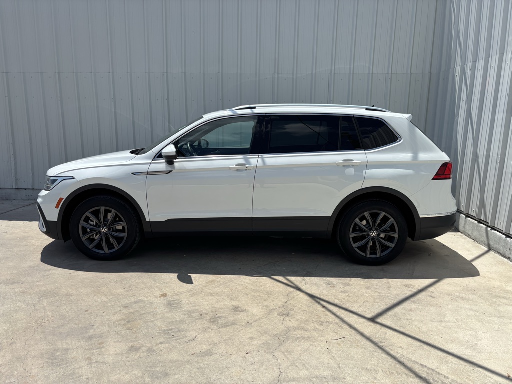 Used Car 2022 Volkswagen Tiguan  2.0t Se For Sale Under $20,000 In Austin, Texas