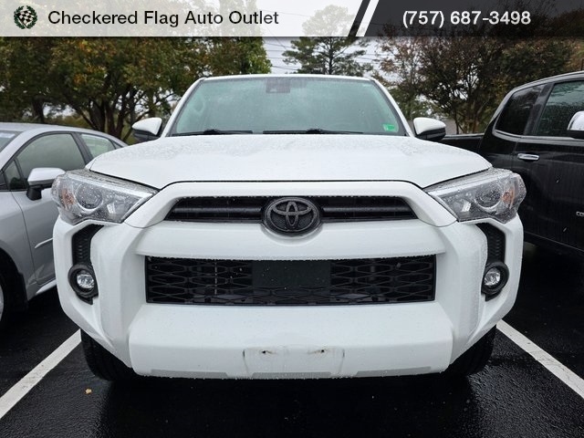 2021 Toyota 4Runner SR5 photo 2