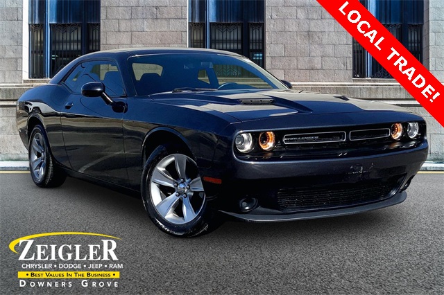 2017 Dodge Challenger SXT RWD