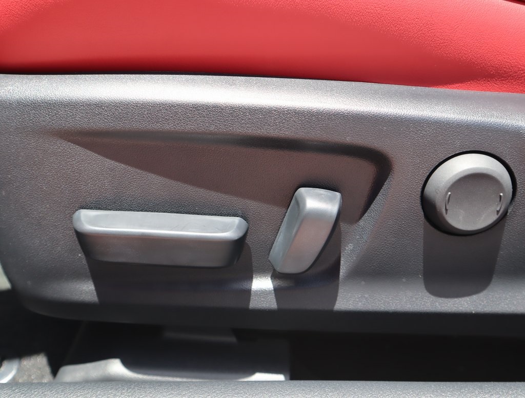 Thumbnail: 2025 Lexus IS - 29