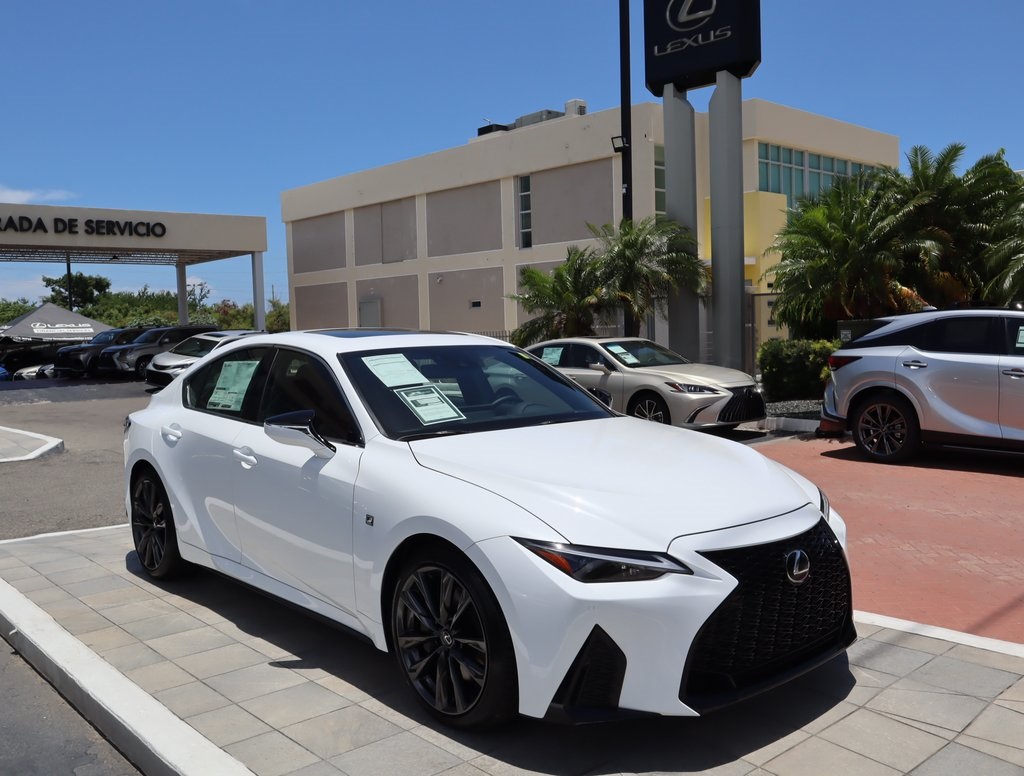 Thumbnail: 2025 Lexus IS - 3