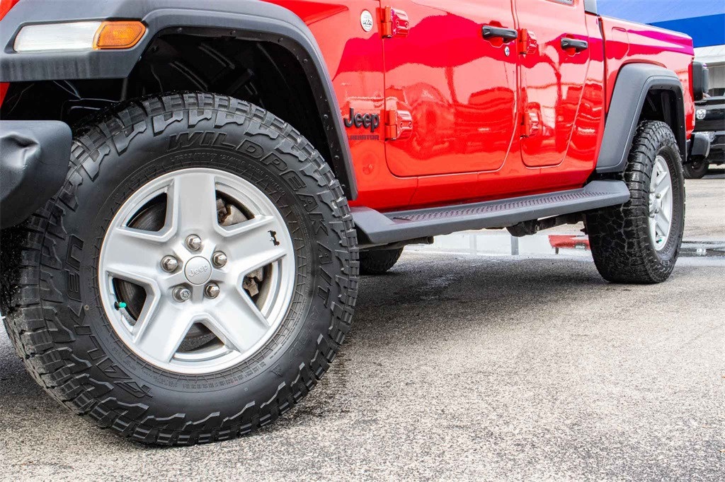 Used Car 2020 Jeep Gladiator  Sport For Sale Under $25,000 In San Marcos, Texas