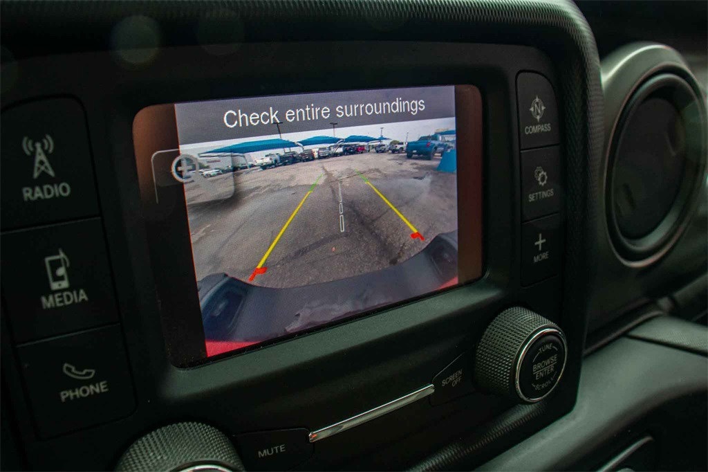 Used Car 2020 Jeep Gladiator  Sport For Sale Under $25,000 In San Marcos, Texas