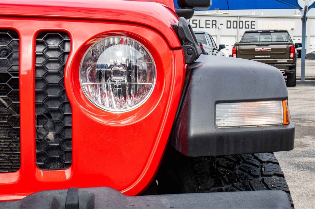 Used Car 2020 Jeep Gladiator  Sport For Sale Under $25,000 In San Marcos, Texas